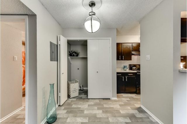 8081 Marvin D. Love Freeway 0507, Dallas, TX 75237