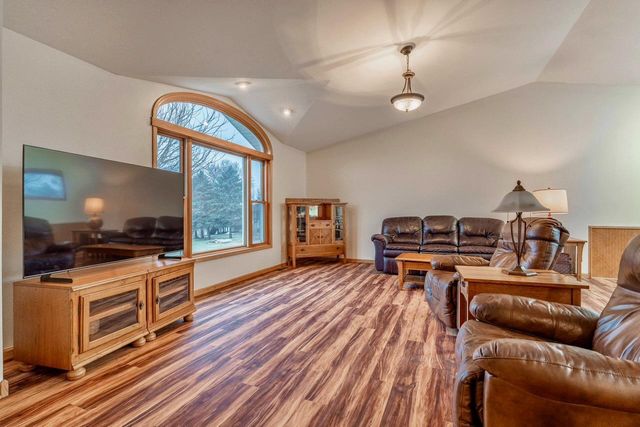 1207 Greenfield Avenue, Fergus Falls, MN 56537