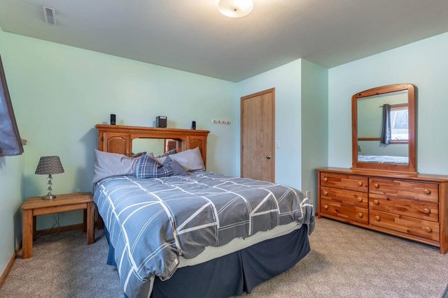 1207 Greenfield Avenue, Fergus Falls, MN 56537