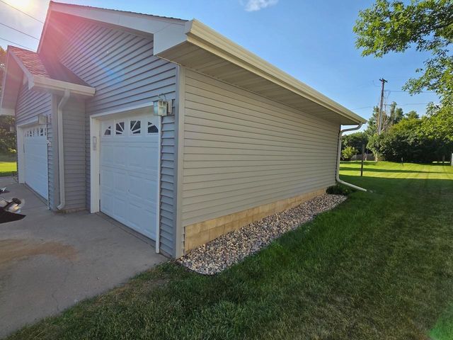 1207 Greenfield Avenue, Fergus Falls, MN 56537
