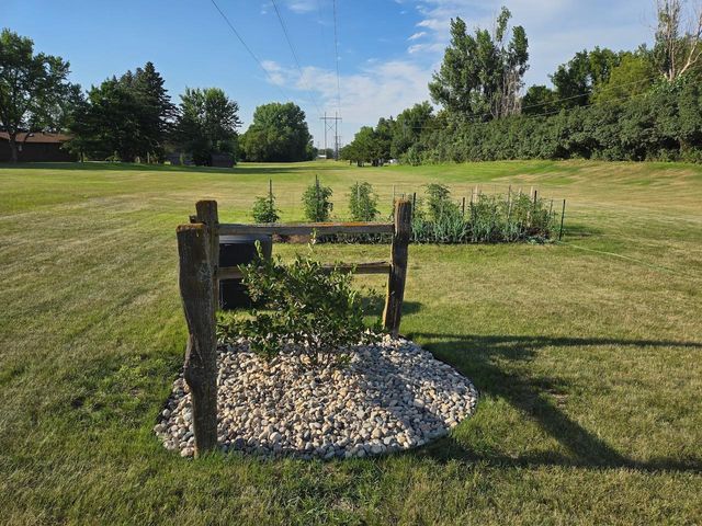 1207 Greenfield Avenue, Fergus Falls, MN 56537