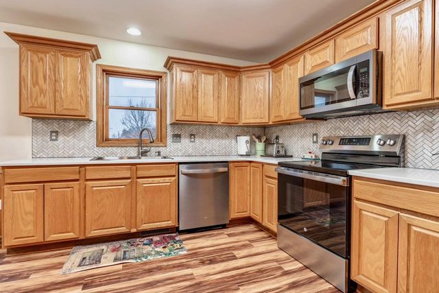 1207 Greenfield Avenue, Fergus Falls, MN 56537