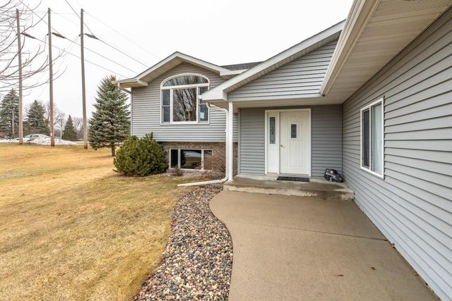 1207 Greenfield Avenue, Fergus Falls, MN 56537
