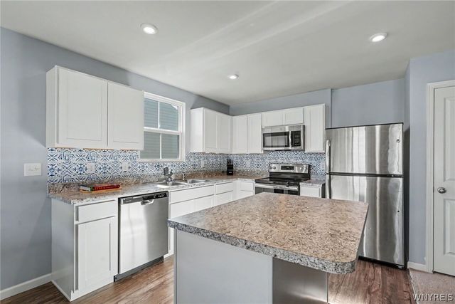 33 Allie Lane, Hamburg, NY 14075