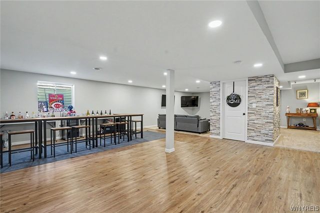 33 Allie Lane, Hamburg, NY 14075