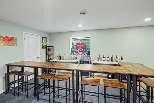 33 Allie Lane, Hamburg, NY 14075