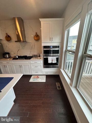17227 BRANCHED OAK RD, Dumfries, VA 22026