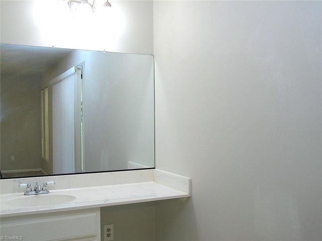 3830 Heathrow Drive 3830, Winston-salem, NC 27127