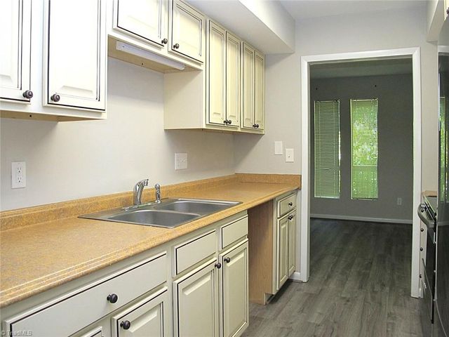 3830 Heathrow Drive 3830, Winston-salem, NC 27127