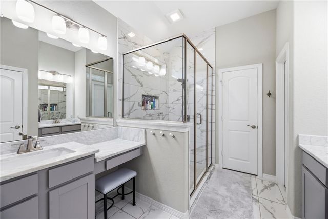 10819 Crestwood Point Circle, Cypress, TX 77433