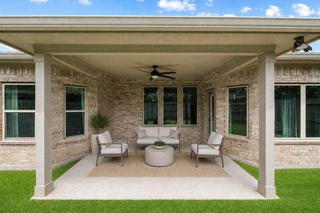 10819 Crestwood Point Circle, Cypress, TX 77433