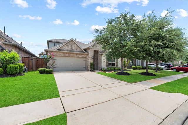 10819 Crestwood Point Circle, Cypress, TX 77433