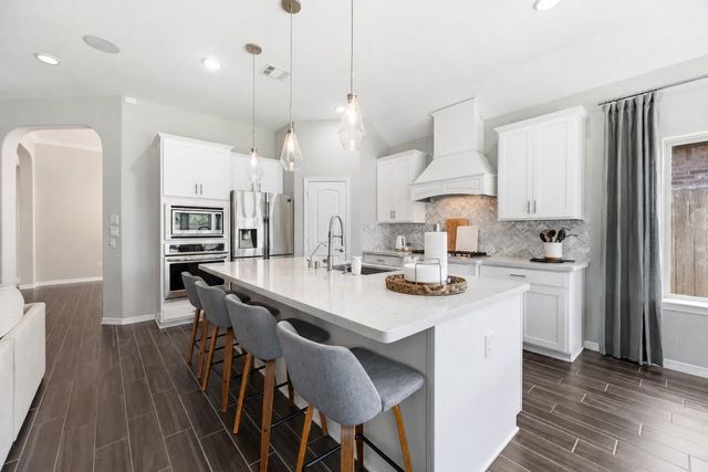 10819 Crestwood Point Circle, Cypress, TX 77433
