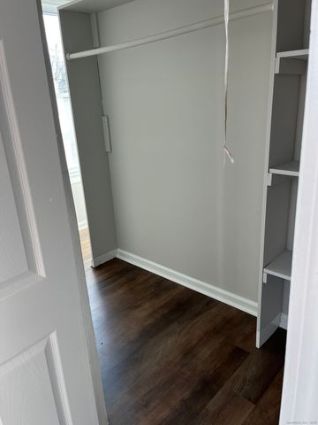 146 George Street 2nd, Bridgeport, CT 06604