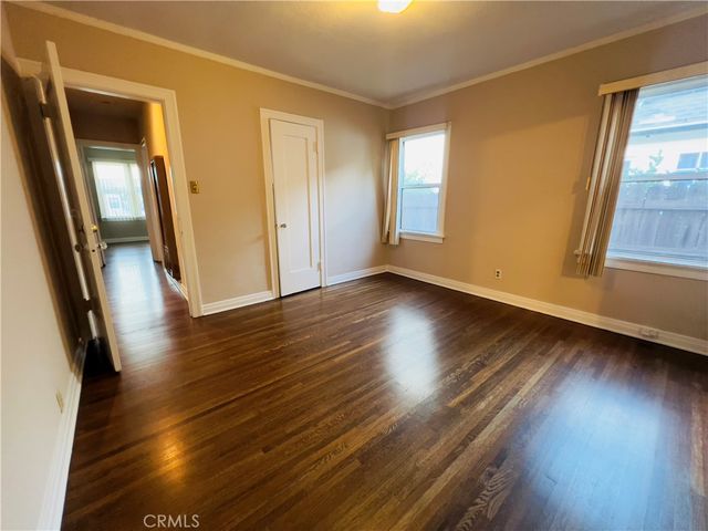 656 W 117th, Los Angeles, CA 90044