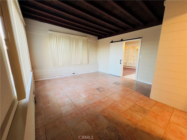 656 W 117th, Los Angeles, CA 90044