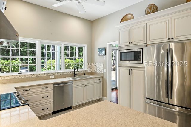 14 Masters Dr, Daufuskie Island, SC 29915