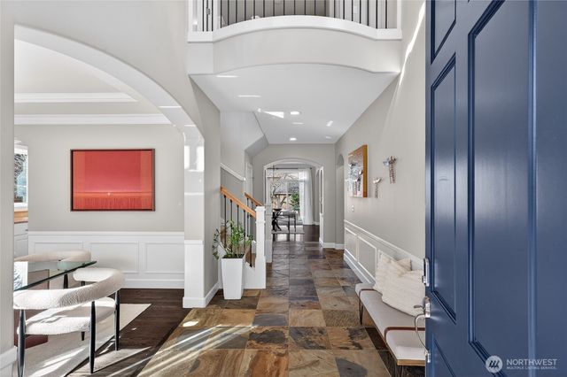 25902 NE 1st Place, Sammamish, WA 98074