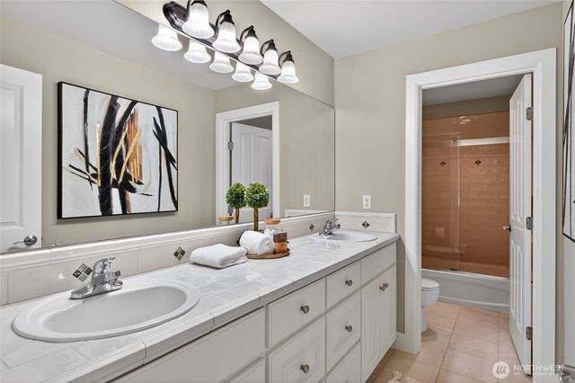 25902 NE 1st Place, Sammamish, WA 98074