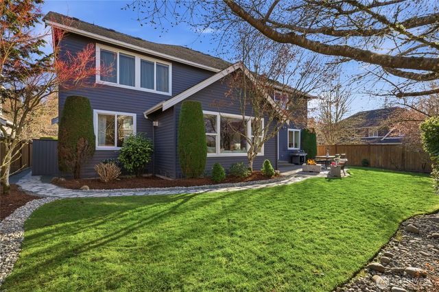 25902 NE 1st Place, Sammamish, WA 98074