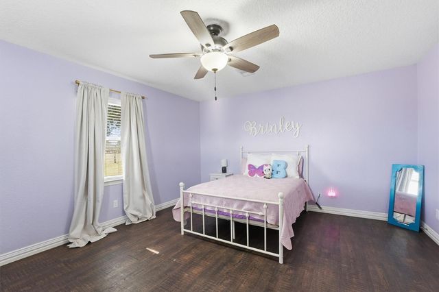 611 Reidland Road, Crosby, TX 77532