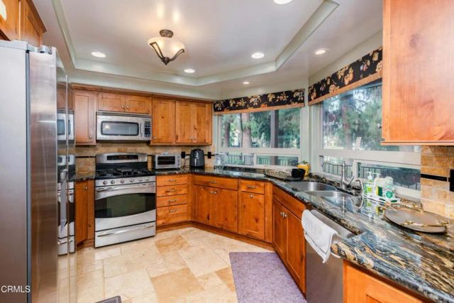 4131 Pinewood Lake Drive, Bakersfield, CA 93309