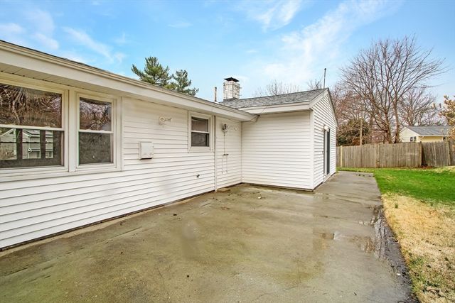 12 Dix Rd, Brockton, MA 02302