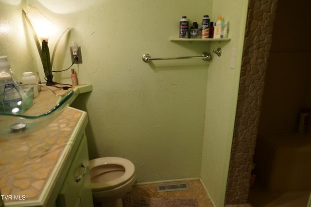 1569 Rock Springs Road, Kingsport, TN 37664