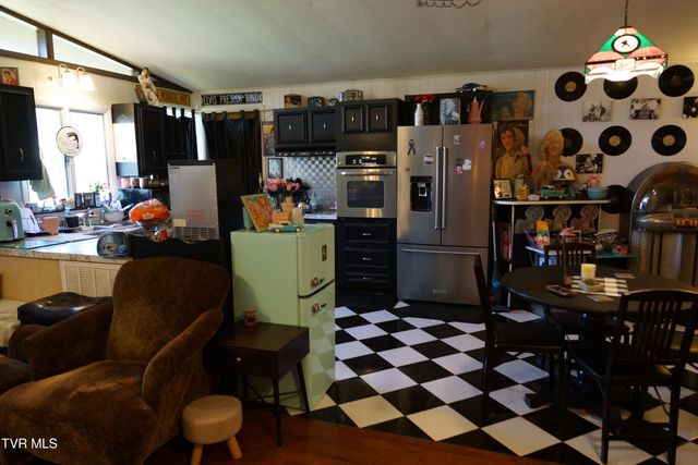 1569 Rock Springs Road, Kingsport, TN 37664