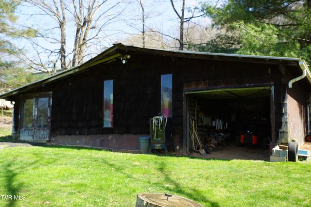 1569 Rock Springs Road, Kingsport, TN 37664