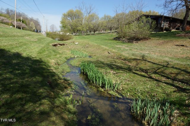 1569 Rock Springs Road, Kingsport, TN 37664