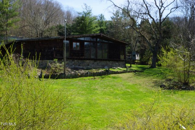 1569 Rock Springs Road, Kingsport, TN 37664
