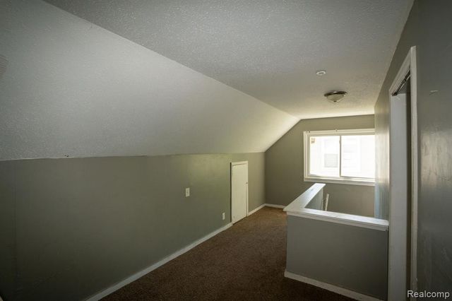 9637 Auburn Street, Detroit, MI 48228