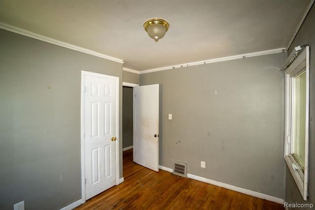 9637 Auburn Street, Detroit, MI 48228