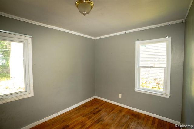 9637 Auburn Street, Detroit, MI 48228