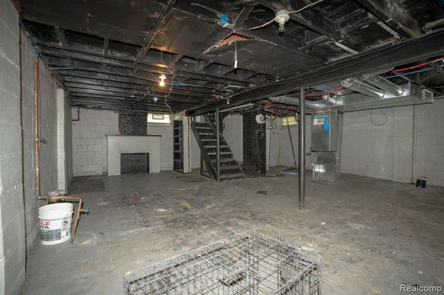 9637 Auburn Street, Detroit, MI 48228