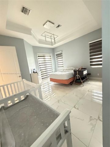 6215 NW West Deville Circle, Port St. Lucie, FL 34986