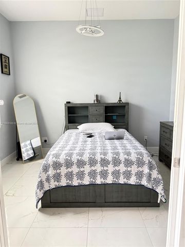 6215 NW West Deville Circle, Port St. Lucie, FL 34986