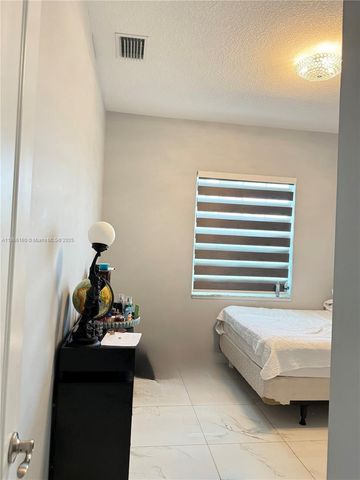 6215 NW West Deville Circle, Port St. Lucie, FL 34986