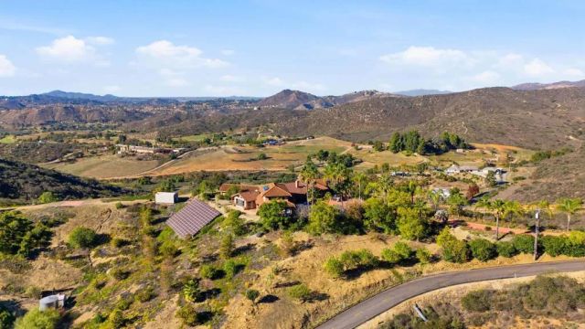 3592 Alta Loma Drive, Jamul, CA 91935