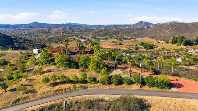 3592 Alta Loma Drive, Jamul, CA 91935