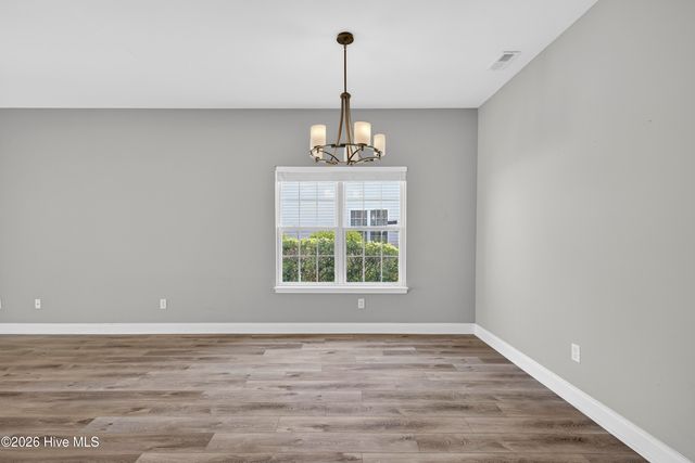 1521 Honeybee Lane, Wilmington, NC 28412