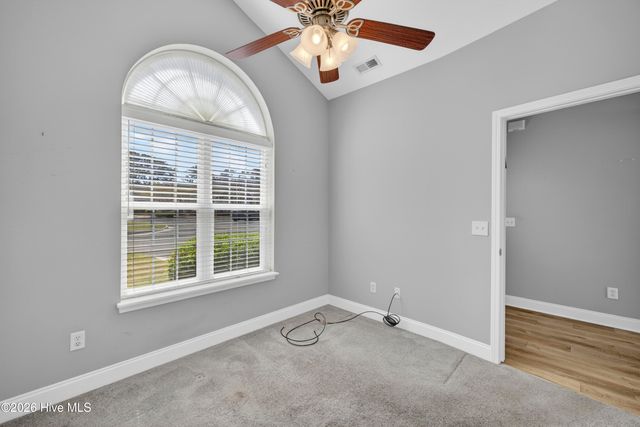 1521 Honeybee Lane, Wilmington, NC 28412