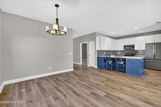 1521 Honeybee Lane, Wilmington, NC 28412