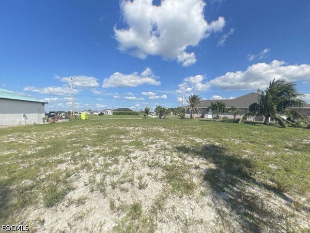 1414 NW 37th PL, Cape Coral, FL 33993