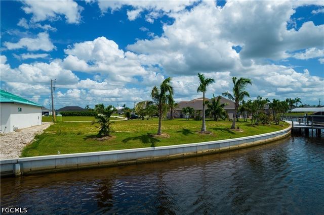 1414 NW 37th PL, Cape Coral, FL 33993