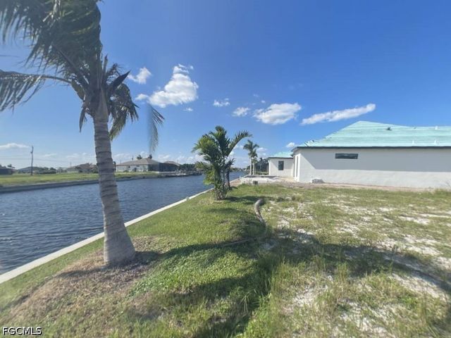 1414 NW 37th PL, Cape Coral, FL 33993
