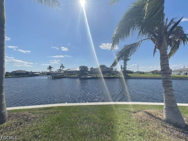 1414 NW 37th PL, Cape Coral, FL 33993
