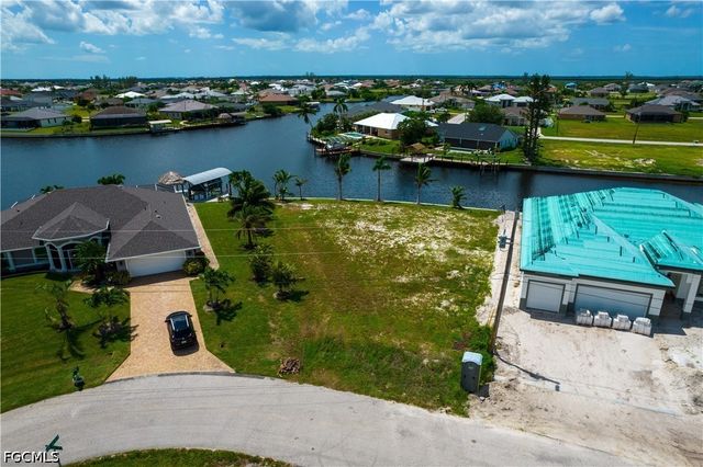1414 NW 37th PL, Cape Coral, FL 33993