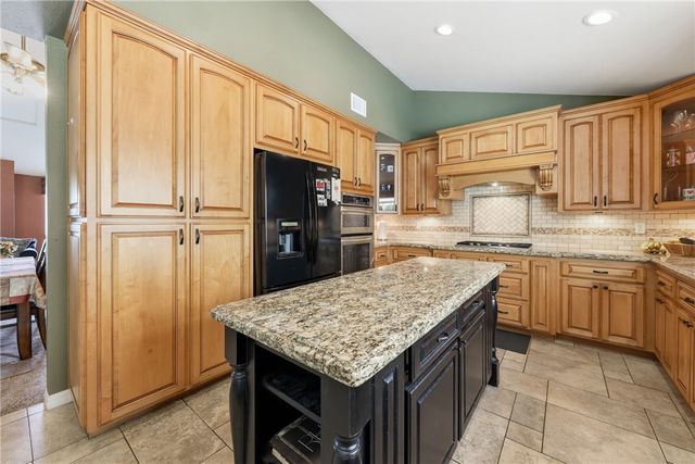 6691 Orangewood, Highland, CA 92346